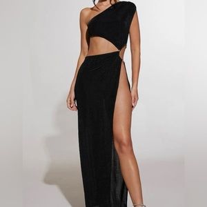“Serving Legs” Sexy Black Slit Dress